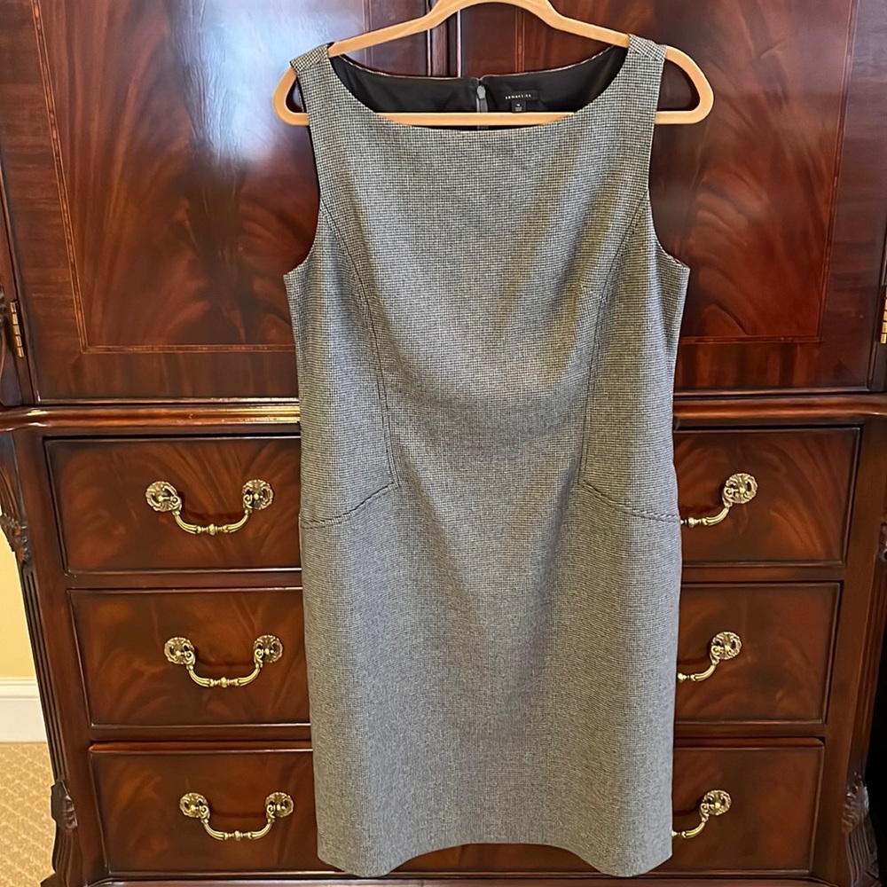 Super-flattering sheath dress